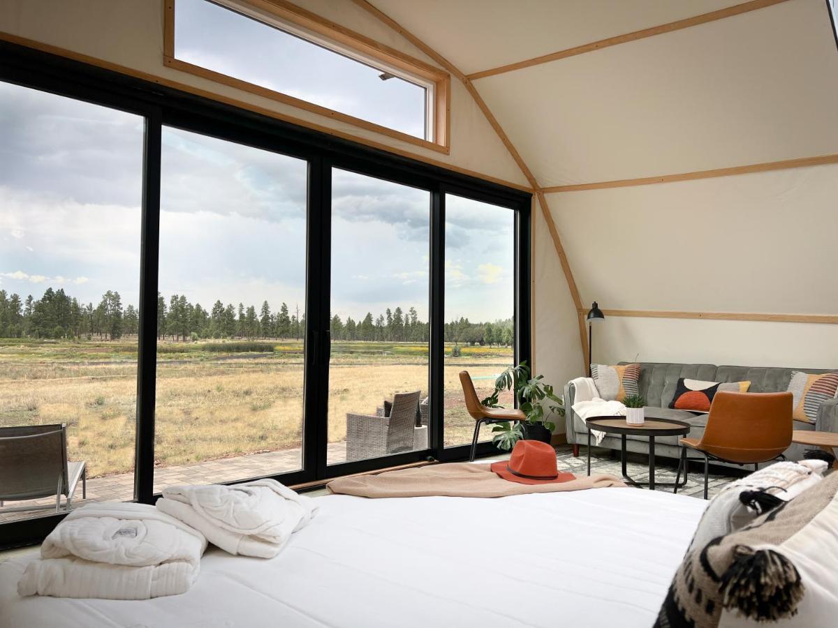 Backland Hotell Williams Eksteriør bilde